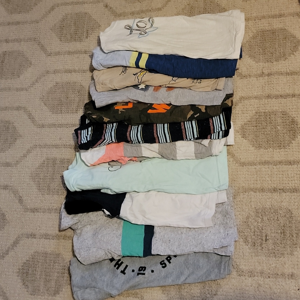 11 Boys Short Sleeve Shirts